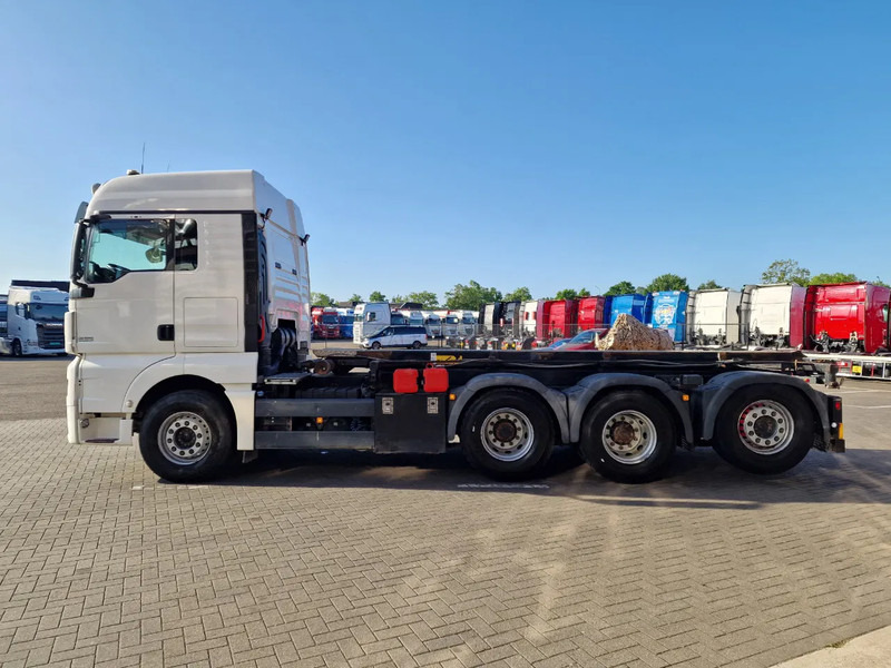 MAN TGX 32.560 8x4*4 - Cable system - Retarder - Euro 6 - Steering axle - - Tovornjak - kabelski sistem: slika 4 MAN TGX 32.560 8x4*4 - Cable system - Retarder - Euro 6 - Steering axle - - Tovornjak - kabelski sistem: slika 4