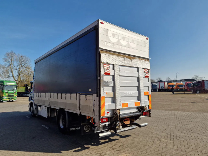 Scania P320 4x2 - Side boars - Loadlift - Full air - Navi - Tovornjak s ponjavo: slika 5 Scania P320 4x2 - Side boars - Loadlift - Full air - Navi - Tovornjak s ponjavo: slika 5