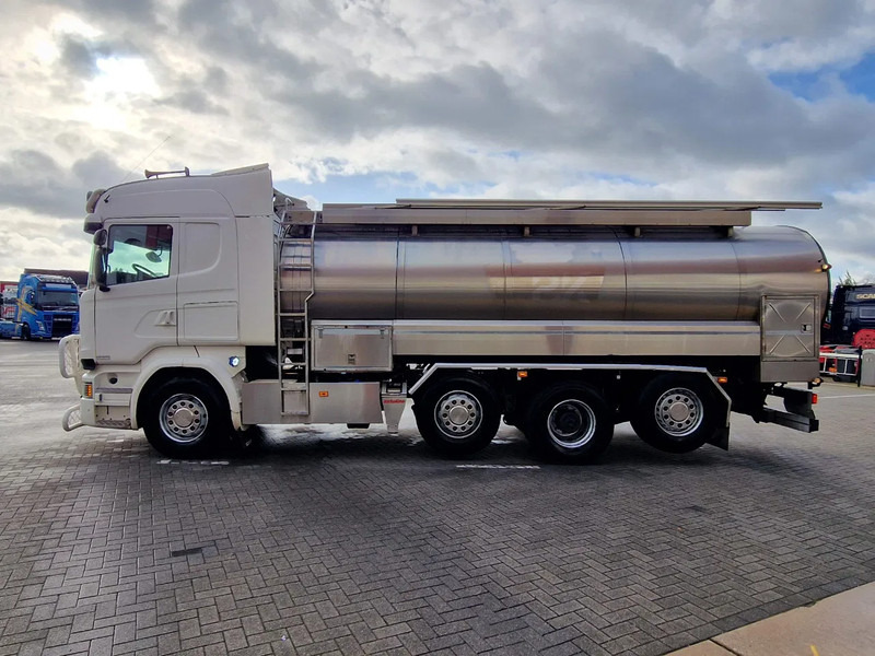 Scania R520 V8 8x2*4 - Tank - 19.000L - 4 compartments - Pump and counter - Retarder - Tovornjak cisterna: slika 4 Scania R520 V8 8x2*4 - Tank - 19.000L - 4 compartments - Pump and counter - Retarder - Tovornjak cisterna: slika 4