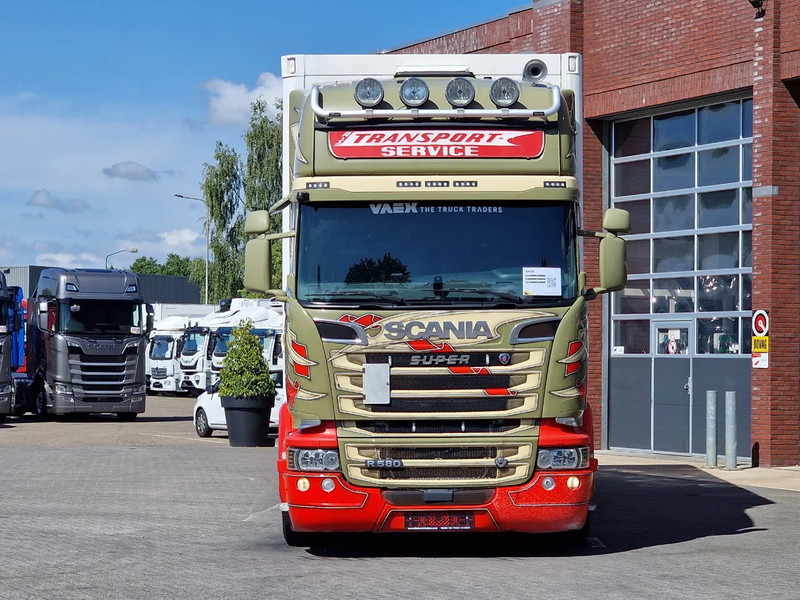 Scania R580 V8 Topline 6x2 - Box with sidedoors - Retarder - Full air - 4.55WB - Tovornjak zabojnik: slika 2 Scania R580 V8 Topline 6x2 - Box with sidedoors - Retarder - Full air - 4.55WB - Tovornjak zabojnik: slika 2