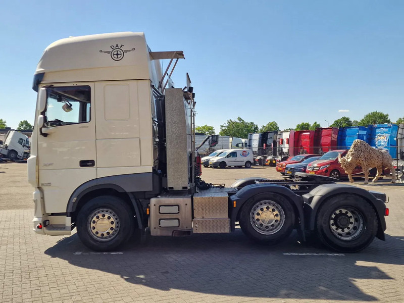 DAF XF 480 6x2/4 SuperSpaceCab - Retarder - Night clima - Navi -Sliding 5th wheel - Vlačilec: slika 4 DAF XF 480 6x2/4 SuperSpaceCab - Retarder - Night clima - Navi -Sliding 5th wheel - Vlačilec: slika 4