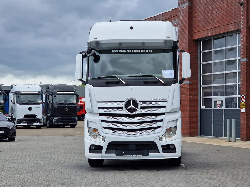 Mercedes-Benz Actros 1851 - 4x2 - Retarder - Steel/air - 2x tank - Fridge - - Vlačilec: slika 2 Mercedes-Benz Actros 1851 - 4x2 - Retarder - Steel/air - 2x tank - Fridge - - Vlačilec: slika 2