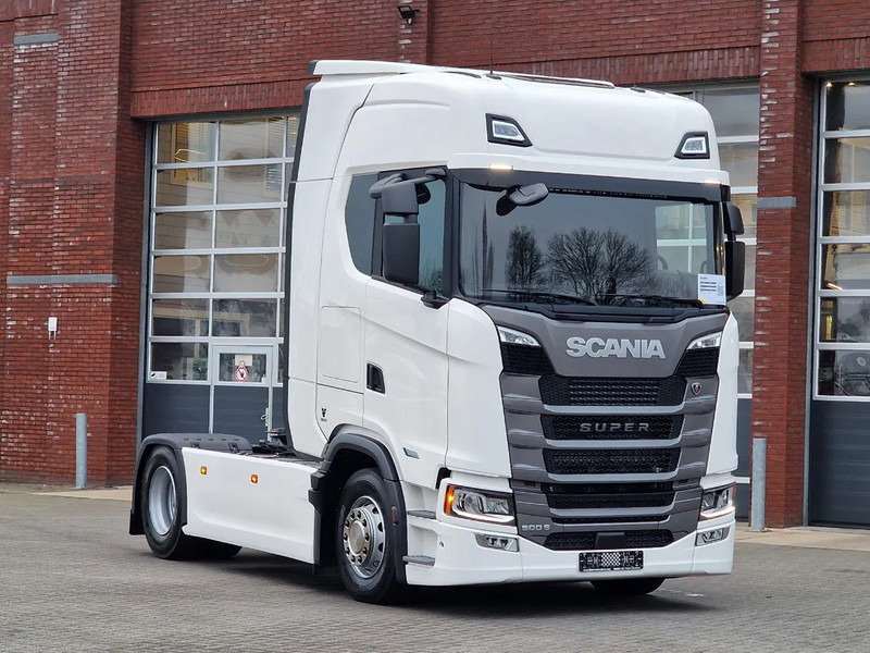 Scania 500S NGS Highline 4x2 - NEW - Retarder - Full air - New dashboard - Led - Full spoiler - 2x tank - Vlačilec: slika 1 Scania 500S NGS Highline 4x2 - NEW - Retarder - Full air - New dashboard - Led - Full spoiler - 2x tank - Vlačilec: slika 1