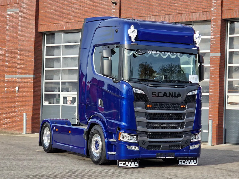 Scania 660S V8 NGS Highline 4x2 - Full spec - Retarder - Night Clima - Leather - Led - Full air - New Dashboard - Vlačilec: slika 1 Scania 660S V8 NGS Highline 4x2 - Full spec - Retarder - Night Clima - Leather - Led - Full air - New Dashboard - Vlačilec: slika 1