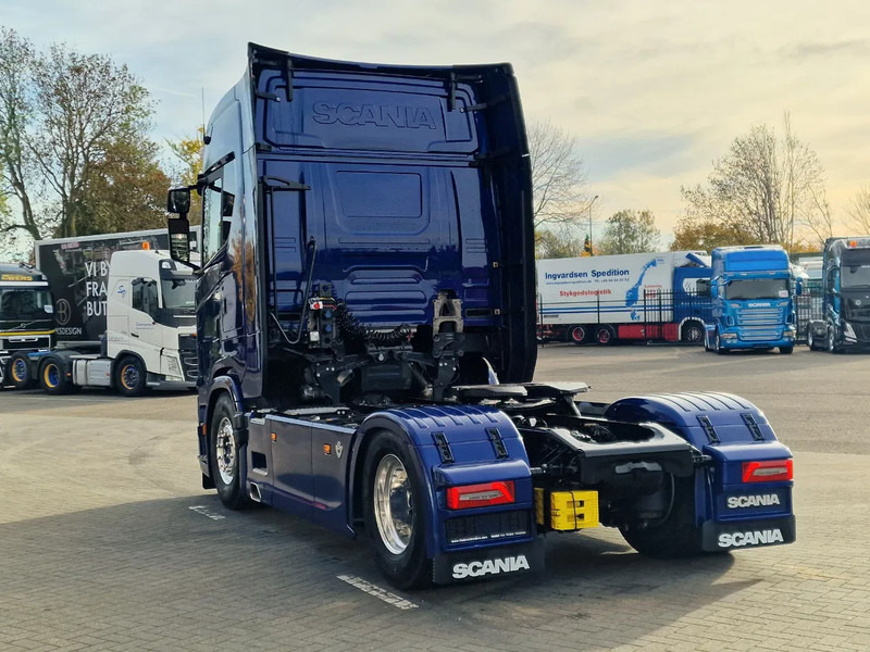Scania 660S V8 NGS Highline 4x2 - Full spec - Retarder - Night Clima - Leather - Led - Full air - New Dashboard - Vlačilec: slika 5 Scania 660S V8 NGS Highline 4x2 - Full spec - Retarder - Night Clima - Leather - Led - Full air - New Dashboard - Vlačilec: slika 5