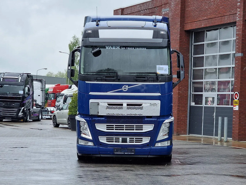 Volvo FH 13.460 Globetrotter 6x2 - I Save - Navi - Fridge - Spoiler - - Vlačilec: slika 2 Volvo FH 13.460 Globetrotter 6x2 - I Save - Navi - Fridge - Spoiler - - Vlačilec: slika 2