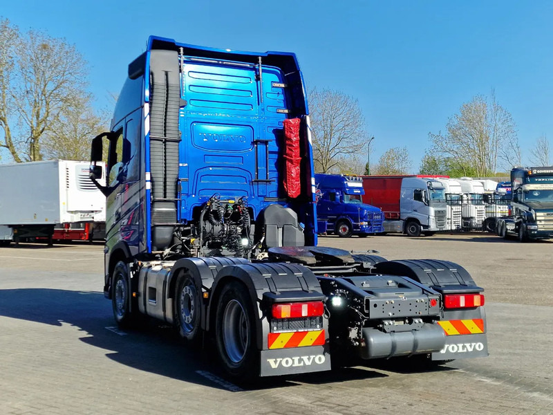 Volvo FH 13.500 Globetrotter XL 6x2 - I Save - I parkcool - Navi - Leather - Vlačilec: slika 5 Volvo FH 13.500 Globetrotter XL 6x2 - I Save - I parkcool - Navi - Leather - Vlačilec: slika 5