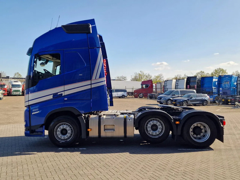 Volvo FH 13.500 Globetrotter XL 6x2 - I Save - I parkcool - Navi - Leather - Vlačilec: slika 4 Volvo FH 13.500 Globetrotter XL 6x2 - I Save - I parkcool - Navi - Leather - Vlačilec: slika 4