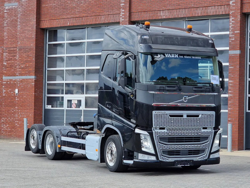 Volvo FH 13.540 Globetrotter 6x2 - Full air - VEB+ - Led - Vlačilec: slika 1 Volvo FH 13.540 Globetrotter 6x2 - Full air - VEB+ - Led - Vlačilec: slika 1