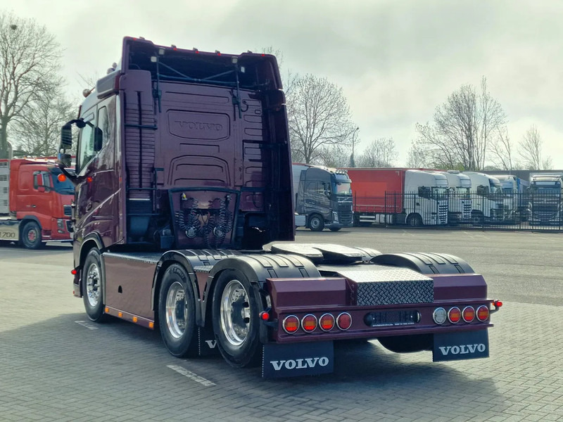 Volvo FH 13.540 Lowroof 6x2 - Show truck - Custom interior - Full air suspension - I parkcool - VEB+ - Vlačilec: slika 5 Volvo FH 13.540 Lowroof 6x2 - Show truck - Custom interior - Full air suspension - I parkcool - VEB+ - Vlačilec: slika 5