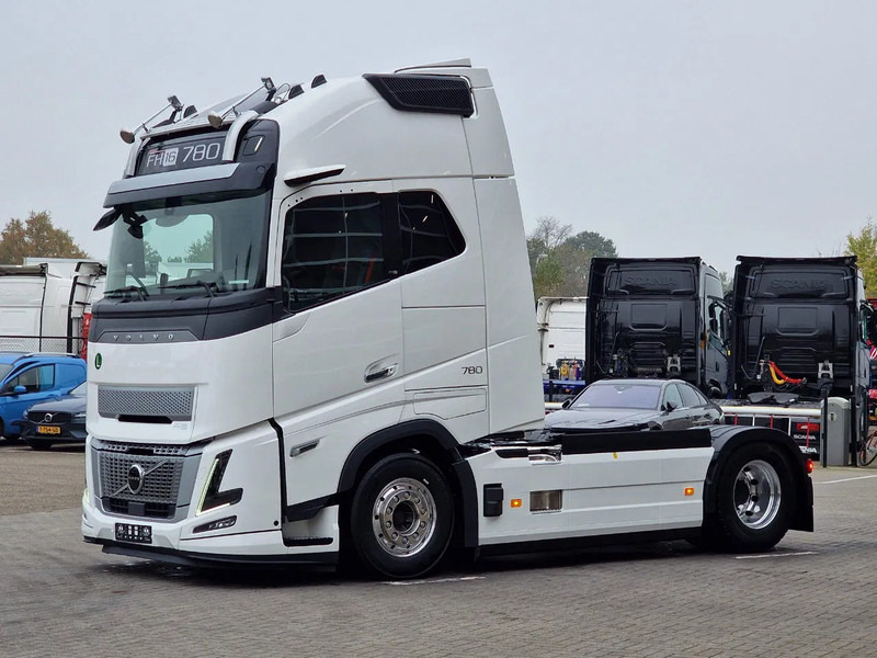 Volvo FH 16 780 Aero Globetrotter XL 4x2 - NEW - Full spec - Retarder - Full air - 2x tank - Vlačilec: slika 3 Volvo FH 16 780 Aero Globetrotter XL 4x2 - NEW - Full spec - Retarder - Full air - 2x tank - Vlačilec: slika 3