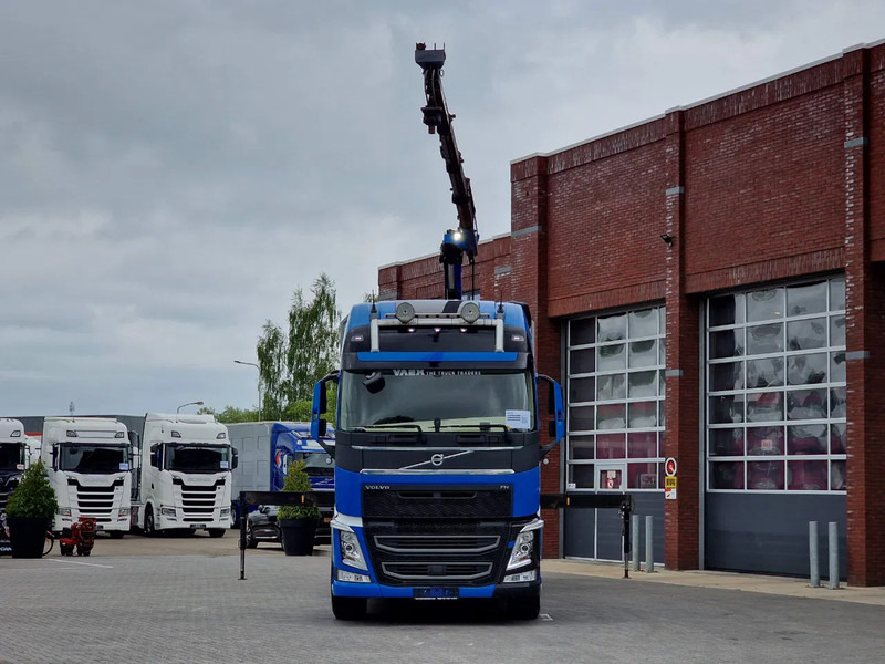 Volvo FH 13.540 Globetrotter 6x4 - HMF 1920K with remote year 2019 - Full air - Leather - Tovornjak z dvigalom: slika 2 Volvo FH 13.540 Globetrotter 6x4 - HMF 1920K with remote year 2019 - Full air - Leather - Tovornjak z dvigalom: slika 2