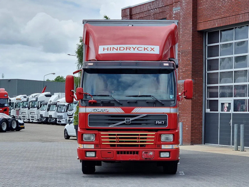 Volvo FM 250 4x- Livestock 2 deck - Lifting floors - Loadlift - Manual gearbox - Tovornjak za prevoz živine: slika 2 Volvo FM 250 4x- Livestock 2 deck - Lifting floors - Loadlift - Manual gearbox - Tovornjak za prevoz živine: slika 2