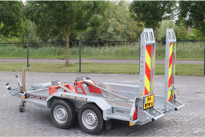 Brian James DIGGER PLANT 2700 KG | TANDEM AXLE | MACHINE TRANSPORT - Plato/ Tovorna prikolica: slika 3 Brian James DIGGER PLANT 2700 KG | TANDEM AXLE | MACHINE TRANSPORT - Plato/ Tovorna prikolica: slika 3