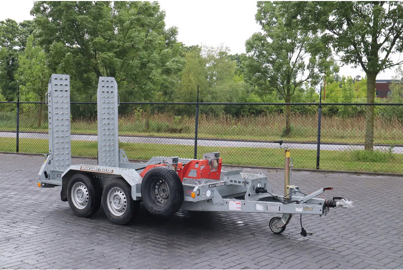 Brian James DIGGER PLANT 2700 KG | TANDEM AXLE | MACHINE TRANSPORT - Plato/ Tovorna prikolica: slika 5 Brian James DIGGER PLANT 2700 KG | TANDEM AXLE | MACHINE TRANSPORT - Plato/ Tovorna prikolica: slika 5