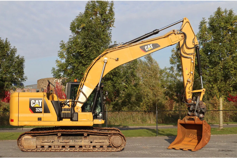 Caterpillar 320 07A | TILT ROTATOR | BUCKET | JAPAN - Bager goseničar: slika 4 Caterpillar 320 07A | TILT ROTATOR | BUCKET | JAPAN - Bager goseničar: slika 4