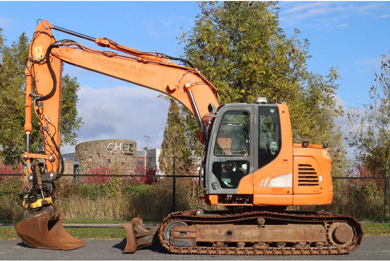 Doosan DX140LCR-3 | DX 140 LCR-3 | TILT ROTATOR | BUCKET | DOZERBLADE - Bager goseničar: slika 1 Doosan DX140LCR-3 | DX 140 LCR-3 | TILT ROTATOR | BUCKET | DOZERBLADE - Bager goseničar: slika 1