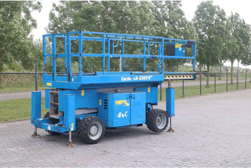Genie GS-3369 RT | 12 METER | 454 kg - Škarjasta dvižna ploščad: slika 5 Genie GS-3369 RT | 12 METER | 454 kg - Škarjasta dvižna ploščad: slika 5