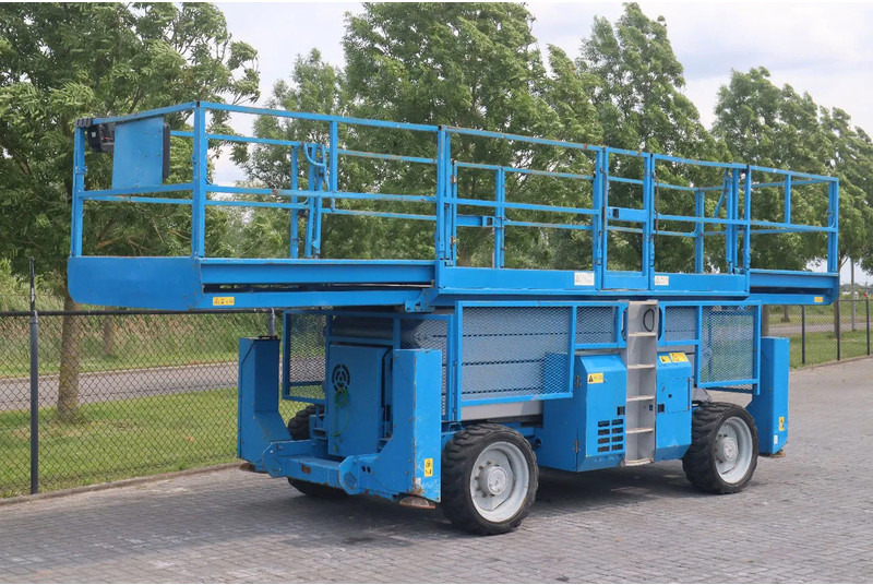 Genie GS-4390 RT | 15 METER | 680 KG - Škarjasta dvižna ploščad: slika 5 Genie GS-4390 RT | 15 METER | 680 KG - Škarjasta dvižna ploščad: slika 5