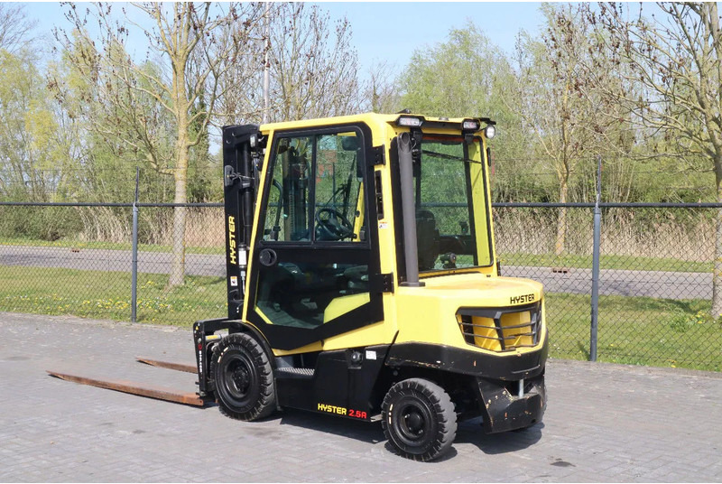 Hyster H2.5 A | BOOM SUSPENSION | SIDESHIFT | FORK EXTENTIONS | FORK POSITIONERS - Diesel viličar: slika 3 Hyster H2.5 A | BOOM SUSPENSION | SIDESHIFT | FORK EXTENTIONS | FORK POSITIONERS - Diesel viličar: slika 3