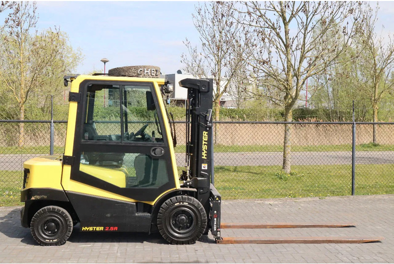Hyster H2.5 A | BOOM SUSPENSION | SIDESHIFT | FORK EXTENTIONS | FORK POSITIONERS - Diesel viličar: slika 4 Hyster H2.5 A | BOOM SUSPENSION | SIDESHIFT | FORK EXTENTIONS | FORK POSITIONERS - Diesel viličar: slika 4