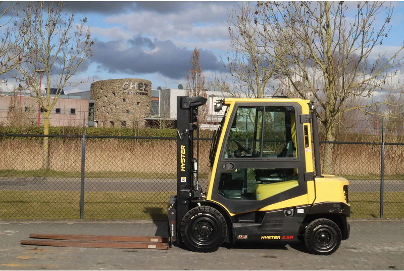 Hyster H2.5 A | BOOM SUSPENSION | SIDESHIFT | FORK EXTENTIONS | FORK POSITIONERS - Diesel viličar: slika 1 Hyster H2.5 A | BOOM SUSPENSION | SIDESHIFT | FORK EXTENTIONS | FORK POSITIONERS - Diesel viličar: slika 1