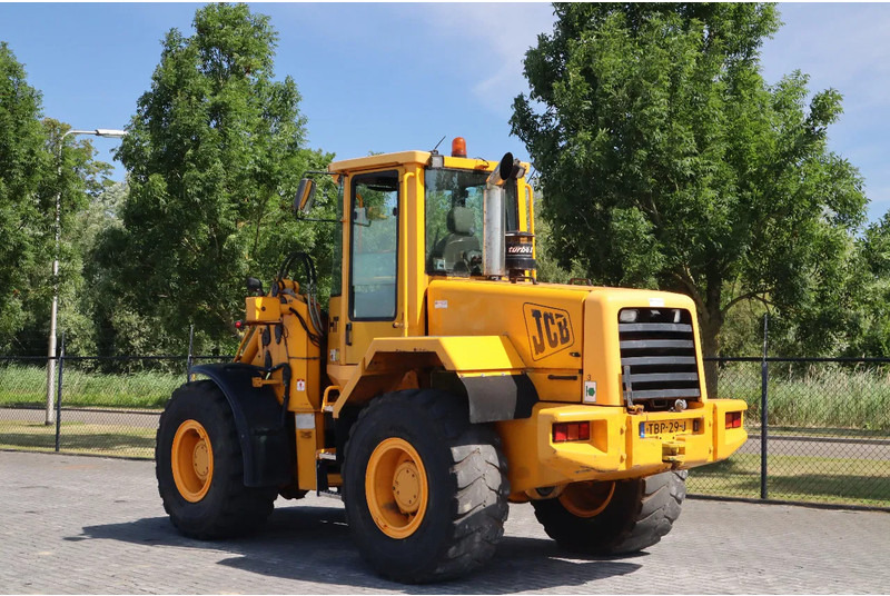 JCB 426 B | 35 KM/H | ONLY 9800 HOURS | FIRST OWNER | DUTCH MACHINE - Kolesni nakladalec: slika 3 JCB 426 B | 35 KM/H | ONLY 9800 HOURS | FIRST OWNER | DUTCH MACHINE - Kolesni nakladalec: slika 3