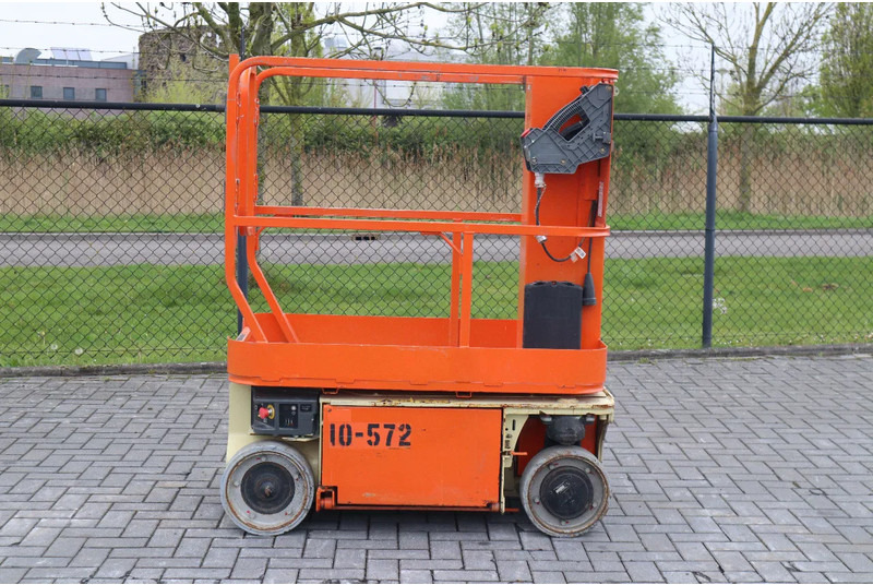 JLG 1230 ES | 5.6 METER | 230 KG - Dvižna ploščad: slika 1 JLG 1230 ES | 5.6 METER | 230 KG - Dvižna ploščad: slika 1