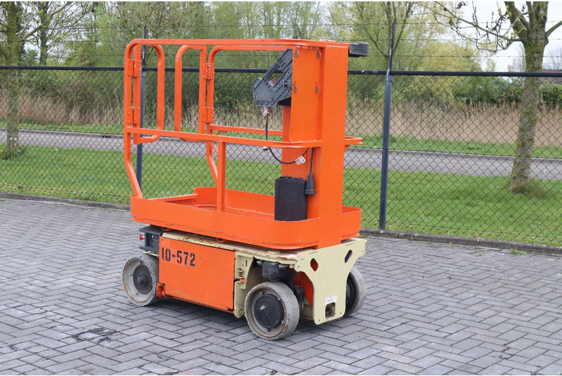 JLG 1230 ES | 5.6 METER | 230 KG - Dvižna ploščad: slika 3 JLG 1230 ES | 5.6 METER | 230 KG - Dvižna ploščad: slika 3