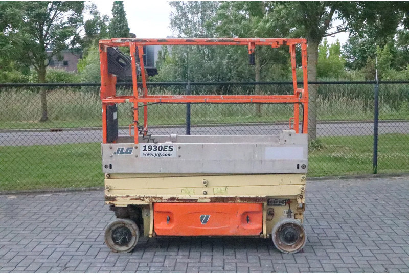 JLG 1930 ES | 7.7 METER | 230 KG - Škarjasta dvižna ploščad: slika 1 JLG 1930 ES | 7.7 METER | 230 KG - Škarjasta dvižna ploščad: slika 1