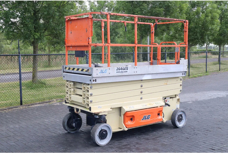JLG 2646 ES | 10 METER | 450 KG - Škarjasta dvižna ploščad: slika 2 JLG 2646 ES | 10 METER | 450 KG - Škarjasta dvižna ploščad: slika 2