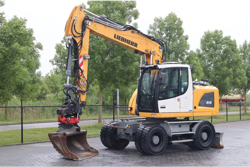 Liebherr A916 LITRONIC | ROTOTILT | BUCKET | DOZERBLADE - Bager na kolesih: slika 2 Liebherr A916 LITRONIC | ROTOTILT | BUCKET | DOZERBLADE - Bager na kolesih: slika 2