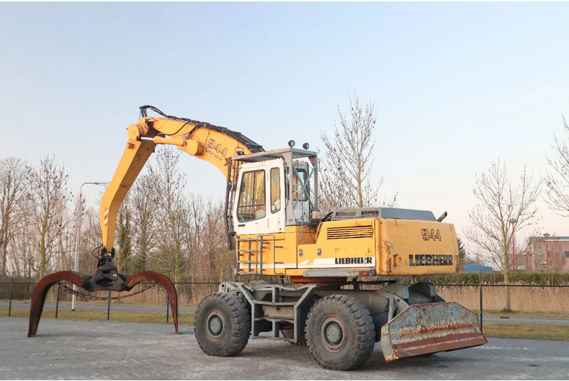 Liebherr A944 B HD | LOG GRAPPLE | HOLZGREIFER | TIMBER - Bager za prekladanje primarnih/ Sekundarnih surovin: slika 3 Liebherr A944 B HD | LOG GRAPPLE | HOLZGREIFER | TIMBER - Bager za prekladanje primarnih/ Sekundarnih surovin: slika 3