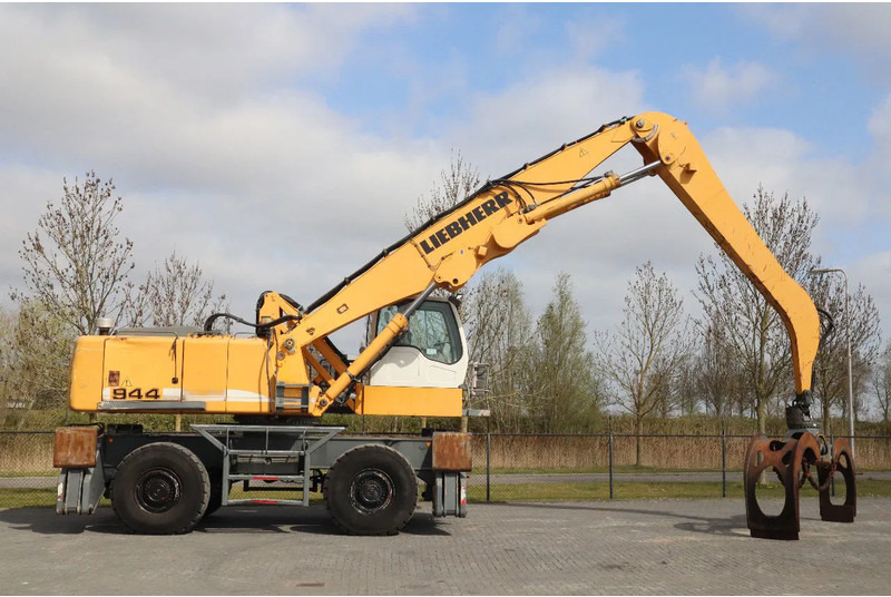 Liebherr A944 C HD | LOG GRAPPLE | HOLZGREIFER | TIMBER - Gozdarski kombajn: slika 4 Liebherr A944 C HD | LOG GRAPPLE | HOLZGREIFER | TIMBER - Gozdarski kombajn: slika 4