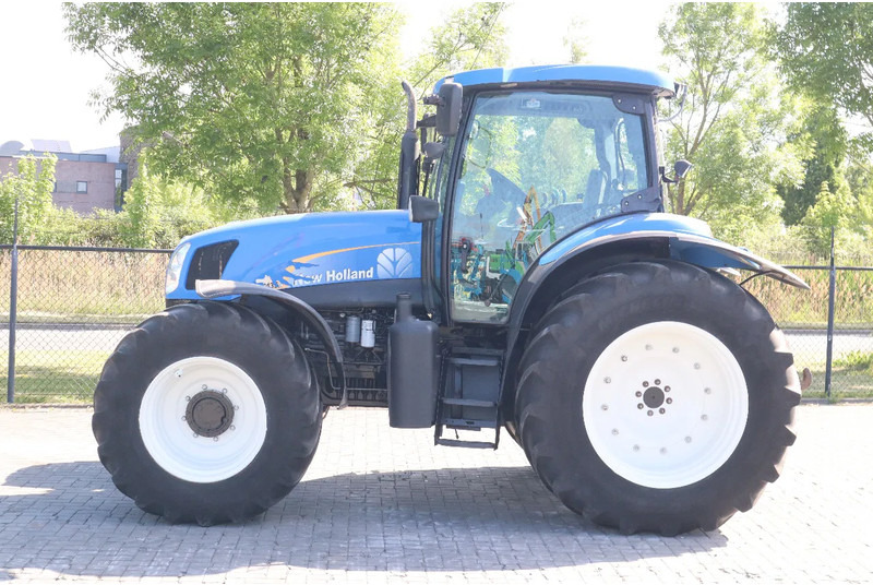 New Holland TS135A | 40 KM/H | 4X4 | SUPERSTEER - Traktor: slika 2 New Holland TS135A | 40 KM/H | 4X4 | SUPERSTEER - Traktor: slika 2