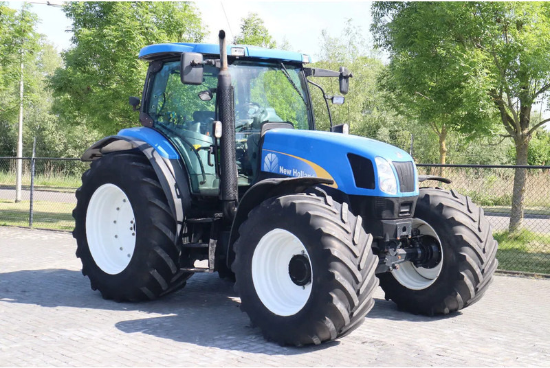 New Holland TS135A | 40 KM/H | 4X4 | SUPERSTEER - Traktor: slika 5 New Holland TS135A | 40 KM/H | 4X4 | SUPERSTEER - Traktor: slika 5