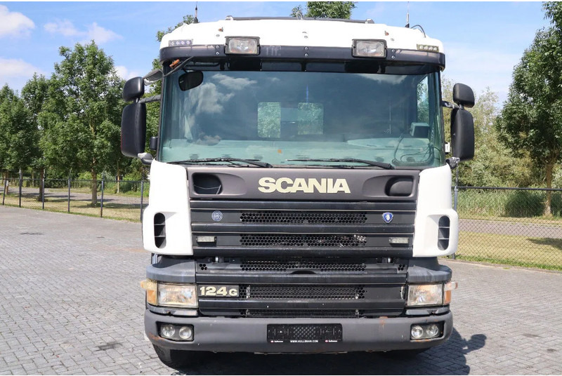 Scania P124-420 | 8X4 | HOOKLIFT | MANUAL | BIG AXLES | EURO 3 - Kotalni prekucni tovornjak: slika 2 Scania P124-420 | 8X4 | HOOKLIFT | MANUAL | BIG AXLES | EURO 3 - Kotalni prekucni tovornjak: slika 2