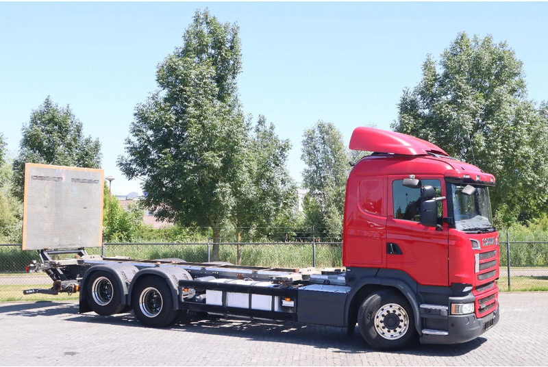 Scania R580 V8 | 6X2 | BDF | RETARDER | TAILLIFT | EURO 6 - Kontejnerski tovornjak/ Tovornjak z zamenljivim tovoriščem: slika 3 Scania R580 V8 | 6X2 | BDF | RETARDER | TAILLIFT | EURO 6 - Kontejnerski tovornjak/ Tovornjak z zamenljivim tovoriščem: slika 3