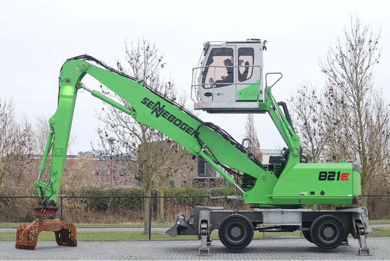 Sennebogen 821E | 821 E | SORTING GRAB | DOZERBLADE | GREAT CONDITION - Bager za prekladanje primarnih/ Sekundarnih surovin: slika 1 Sennebogen 821E | 821 E | SORTING GRAB | DOZERBLADE | GREAT CONDITION - Bager za prekladanje primarnih/ Sekundarnih surovin: slika 1