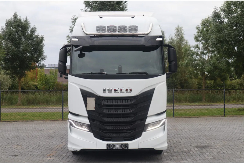 Iveco S-WAY 570 6X2 | RETARDER | EURO 6 - Vlačilec: slika 2 Iveco S-WAY 570 6X2 | RETARDER | EURO 6 - Vlačilec: slika 2