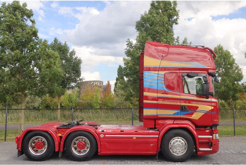 Scania R580 V8 | 6X4 | HYDRAULICS | RETARDER | 85 TON | BIG AXLES | EURO 6 - Vlačilec: slika 4 Scania R580 V8 | 6X4 | HYDRAULICS | RETARDER | 85 TON | BIG AXLES | EURO 6 - Vlačilec: slika 4