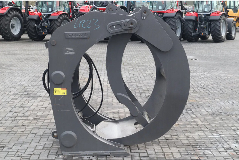 Volvo 80834 | 1.8 M2 | L60/L70/L90 | LOG GRAPPLE | HOLZGREIFER | WOOD CLAMP - Gozdarska prikolica: slika 4 Volvo 80834 | 1.8 M2 | L60/L70/L90 | LOG GRAPPLE | HOLZGREIFER | WOOD CLAMP - Gozdarska prikolica: slika 4