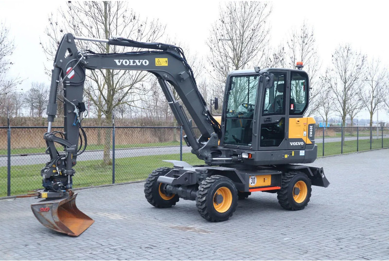 Volvo EW 60 E | DEMO | 30 KM/H | ROTOTILT + GRIPPER | BUCKET - Bager na kolesih: slika 2 Volvo EW 60 E | DEMO | 30 KM/H | ROTOTILT + GRIPPER | BUCKET - Bager na kolesih: slika 2