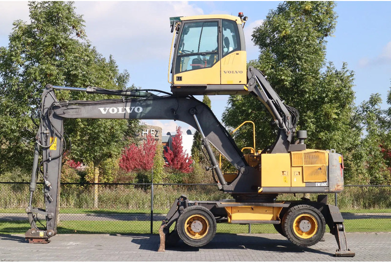 Volvo EW160C | EW 160 C | LIFT CAB | DOZERBLADE | QUICK COUPLER - Bager za prekladanje primarnih/ Sekundarnih surovin: slika 1 Volvo EW160C | EW 160 C | LIFT CAB | DOZERBLADE | QUICK COUPLER - Bager za prekladanje primarnih/ Sekundarnih surovin: slika 1