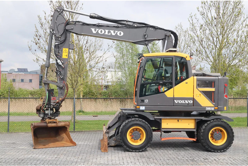 Volvo EWR 170 E | ROTOTILT | BUCKET | DOZERBLADE | TRAILER HYDR - Bager na kolesih: slika 1 Volvo EWR 170 E | ROTOTILT | BUCKET | DOZERBLADE | TRAILER HYDR - Bager na kolesih: slika 1