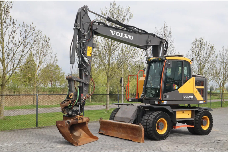Volvo EWR 170 E | ROTOTILT | BUCKET | DOZERBLADE | TRAILER HYDR - Bager na kolesih: slika 2 Volvo EWR 170 E | ROTOTILT | BUCKET | DOZERBLADE | TRAILER HYDR - Bager na kolesih: slika 2