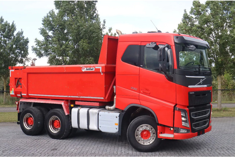 Volvo FH 540 | 6X4 - 6X2 | TANDEMLIFT | RETARDER | BIG AXLES | EURO 6 - Tovornjak prekucnik: slika 3 Volvo FH 540 | 6X4 - 6X2 | TANDEMLIFT | RETARDER | BIG AXLES | EURO 6 - Tovornjak prekucnik: slika 3