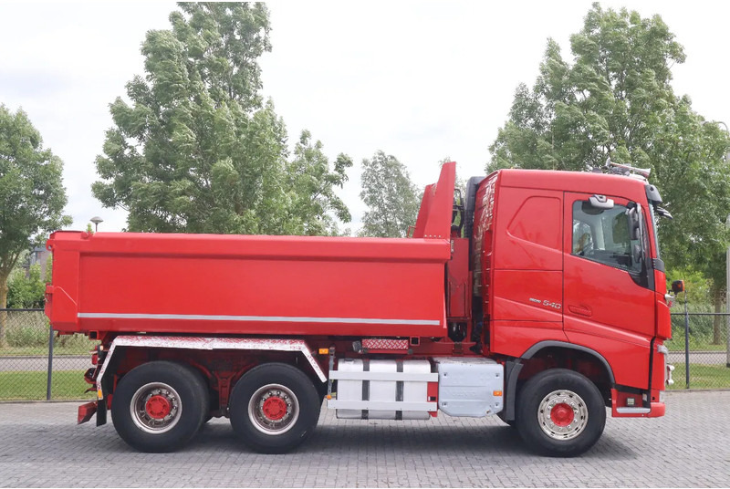 Volvo FH 540 | 6X4 | RETARDER | BIG AXLES | EURO 6 - Tovornjak prekucnik: slika 4 Volvo FH 540 | 6X4 | RETARDER | BIG AXLES | EURO 6 - Tovornjak prekucnik: slika 4