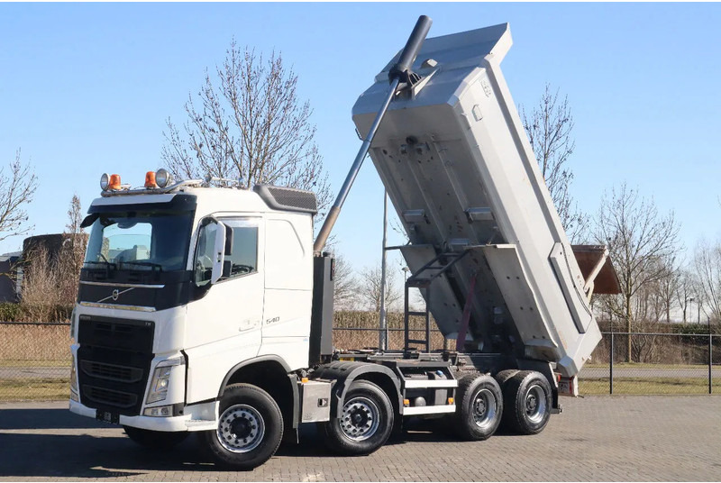 Volvo FH 540 8X4 TANDEMLIFT | BIG AXLES | RETARDER | VDS - Tovornjak prekucnik: slika 1 Volvo FH 540 8X4 TANDEMLIFT | BIG AXLES | RETARDER | VDS - Tovornjak prekucnik: slika 1