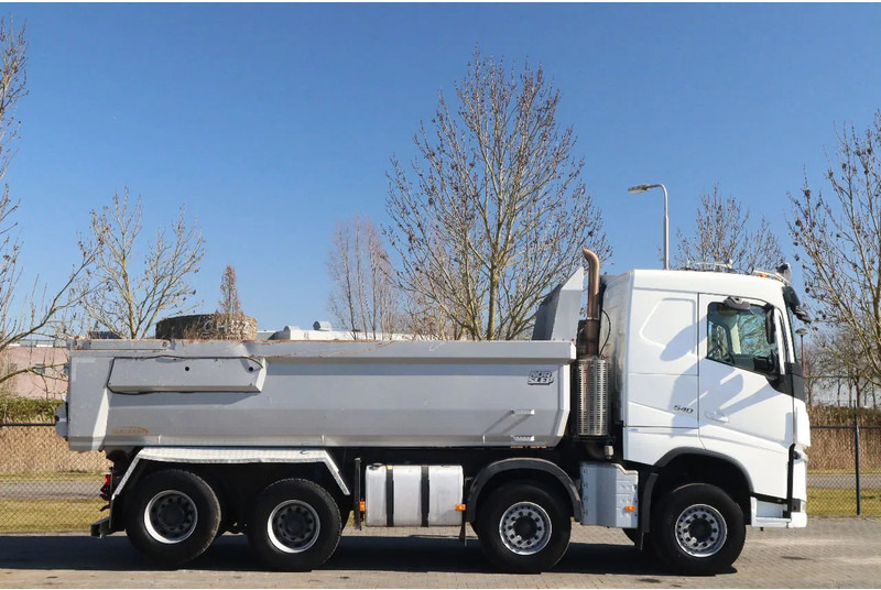 Volvo FH 540 8X4 TANDEMLIFT | BIG AXLES | RETARDER | VDS - Tovornjak prekucnik: slika 4 Volvo FH 540 8X4 TANDEMLIFT | BIG AXLES | RETARDER | VDS - Tovornjak prekucnik: slika 4